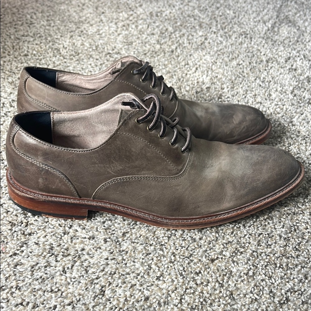 Men’s Banana Republic Ortholite Taupe Leather Oxfords